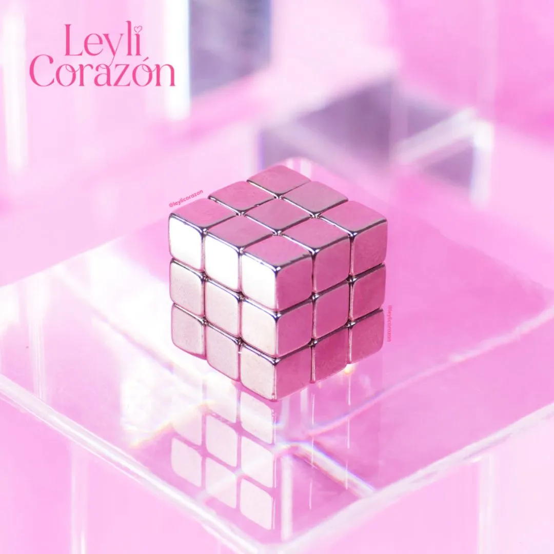 IMAN CUBO DE RUBIK 1 Leyli Corazón IMAN CUBO DE RUBIK