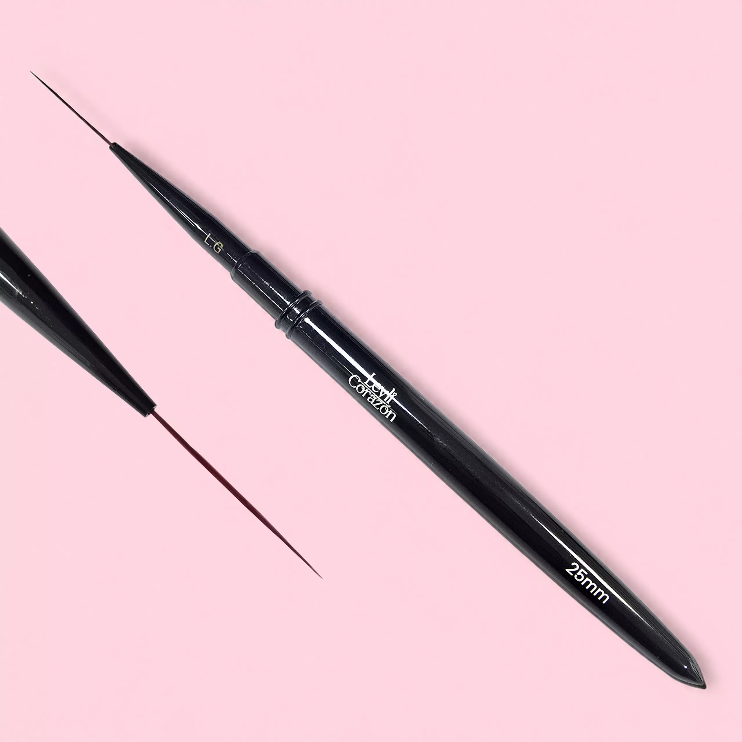 PINCEL LINER BLACK 25MM LEYLI CORAZON 1 Leyli Corazón PINCEL LINER BLACK 25MM LEYLI CORAZON